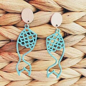 Mermaid Tail Earrings in Teal Aqua Blue Green Fin Ear Rings New Turquoise NWT